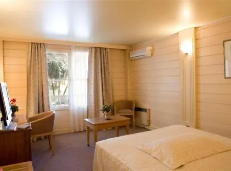 La Maison Blanche 3*